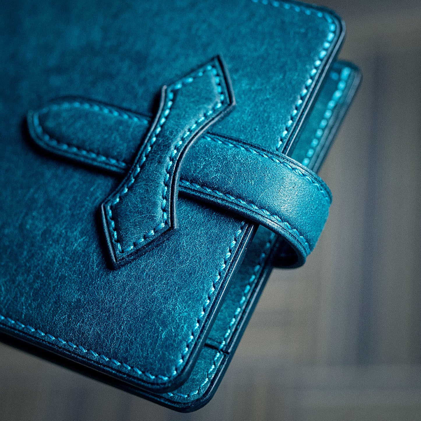 Brogue Styled Bifold Wallet with Coin Pocket