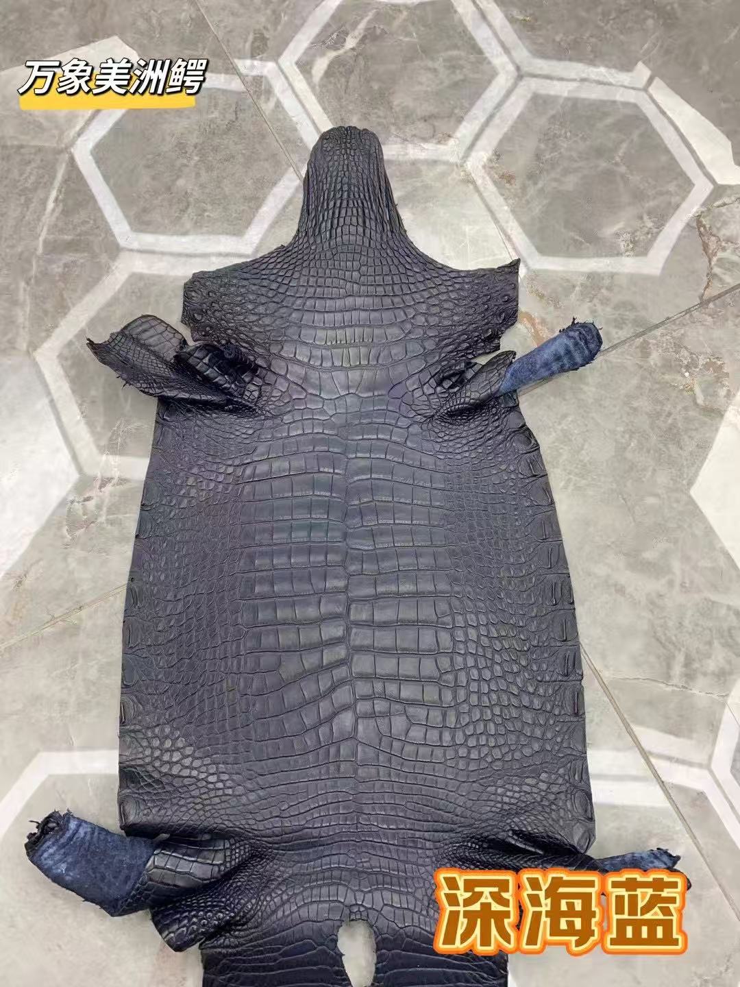 Custom Long Wallet in Alligator Leather