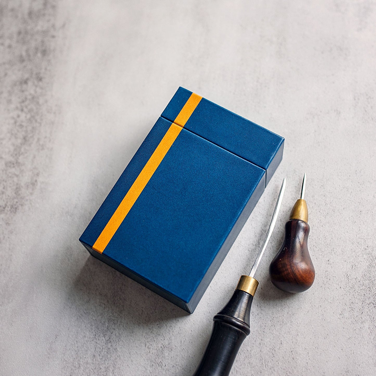 Leather Cigarette Case with Magnetic Lid | Ready made