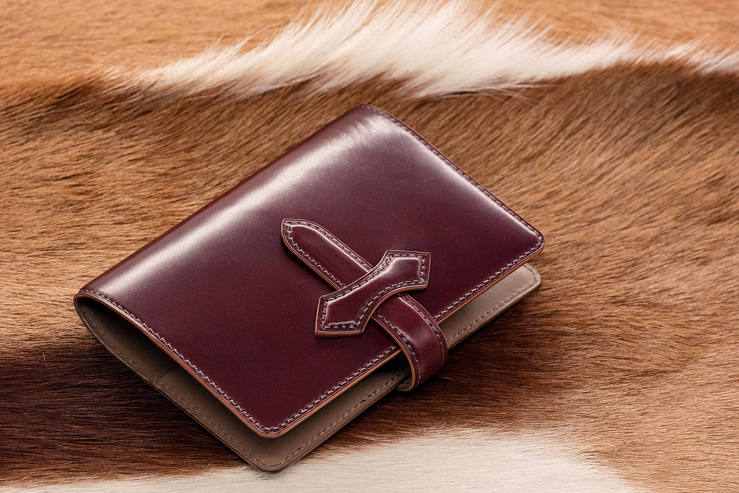 Shell Cordovan Passport Holder